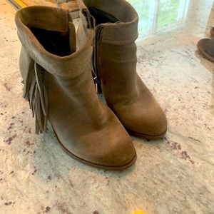 Jessica Simpson fringe detail ankle boots